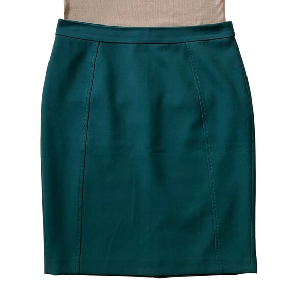 Embellished Tank + Evergreen Pencil Skirt 2-Piece Outfit — Women’s Medium & 10 - Picture 9 of 16